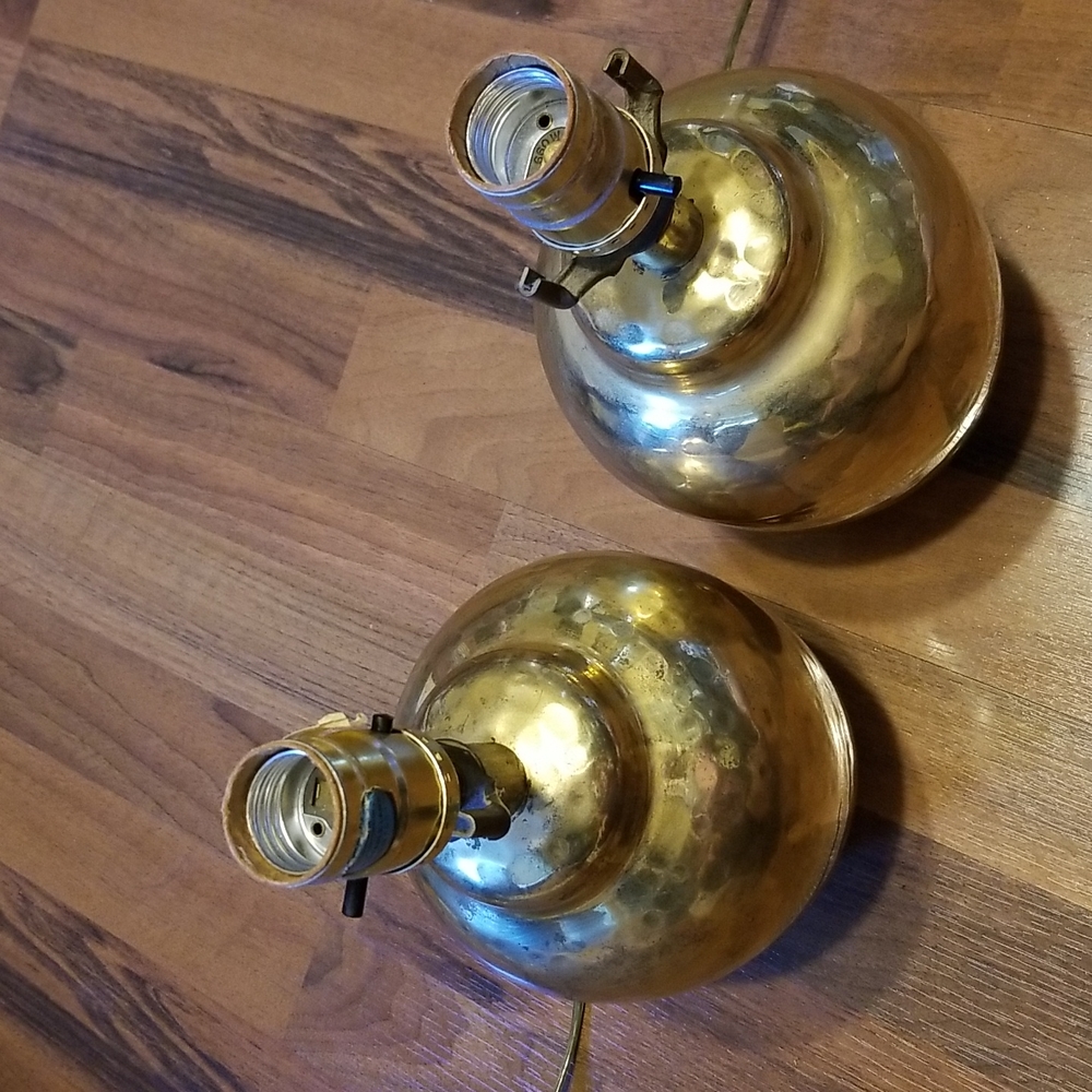 Pair of Gold Metal Hammered Brass Ginger Jar Shaped Lights Lamps - Picture 5 of 15